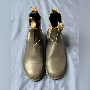 Women’s Blundstone 500 Chelsea Boots